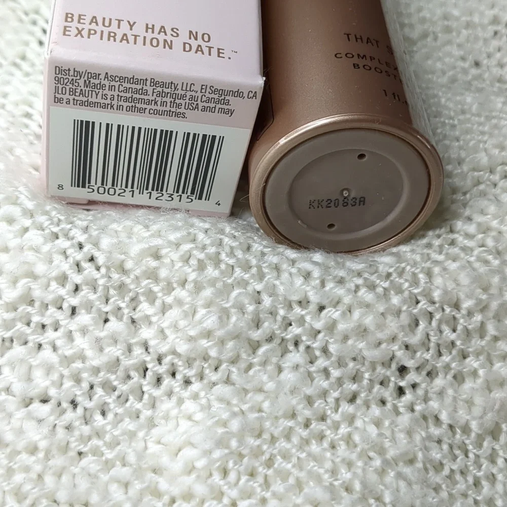 JLo Beauty that star filter complexion booster in Pink Champagne, 30ml/1.0fl oz - Picture 6 of 8